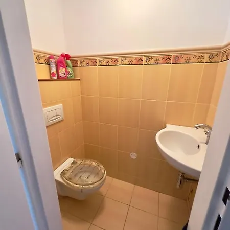 Dum U Koupaliste Villa *