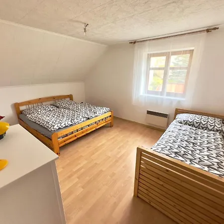 Dum U Koupaliste Villa *