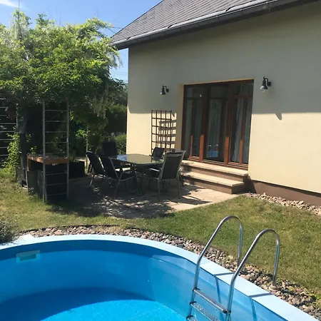 Villa Dum U Koupaliste
